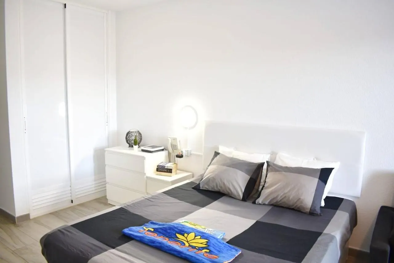 Castle Margherita'S Apartments Los Cristianos