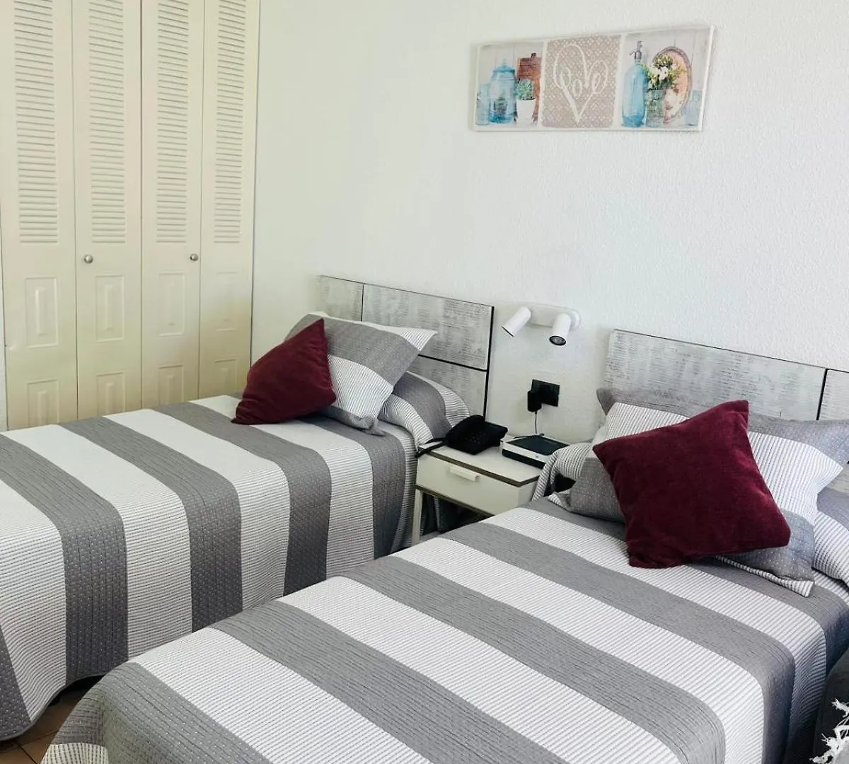 Castle Margherita'S Apartments Los Cristianos