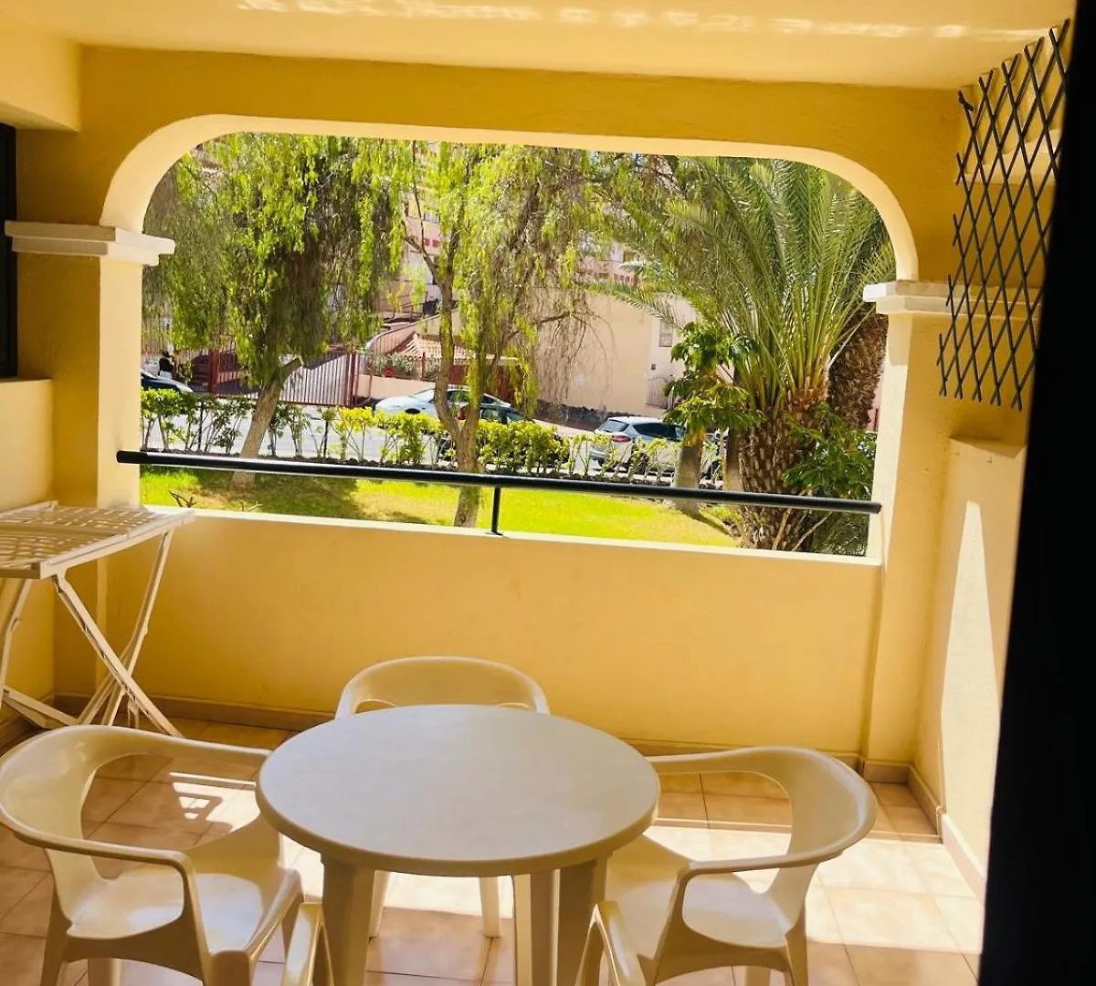 Castle Margherita'S Apartments Los Cristianos