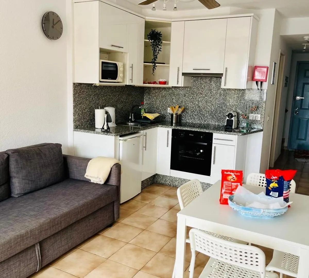 Castle Margherita'S Apartments Los Cristianos  Spain